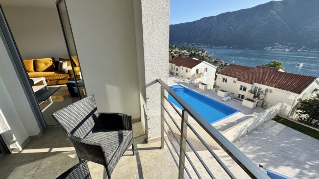  - 2montenegro.me