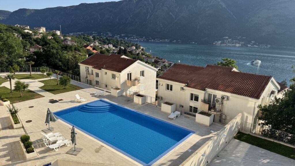  - 2montenegro.me
