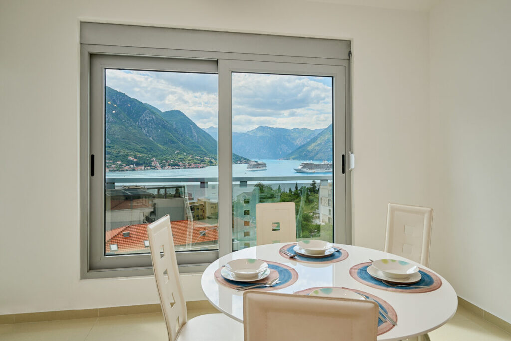  - 2montenegro.me