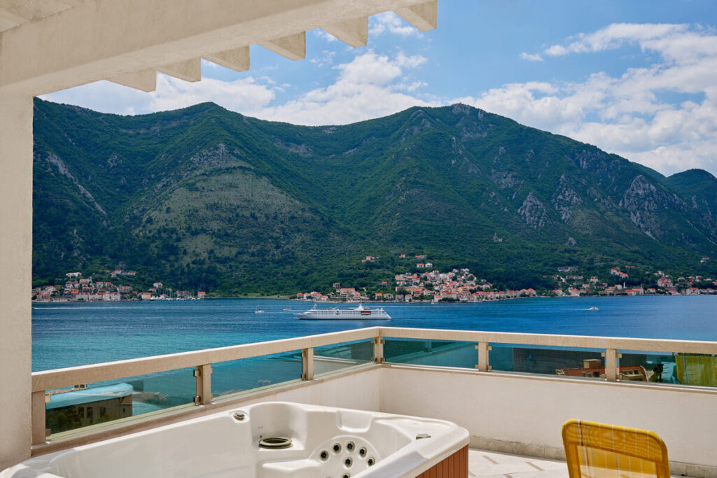 - 2montenegro.me