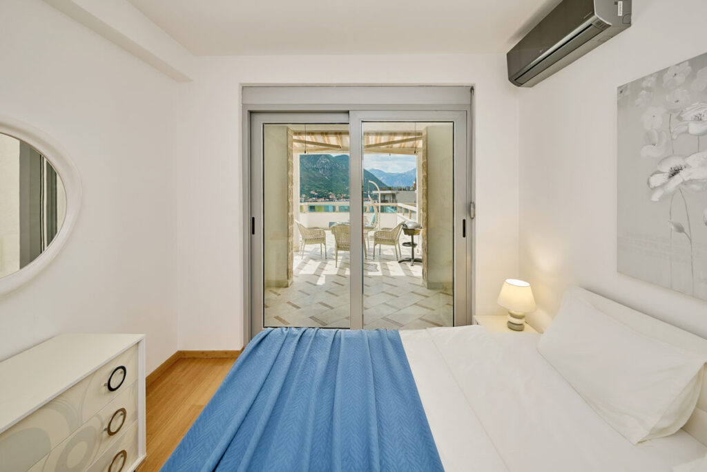 - 2montenegro.me