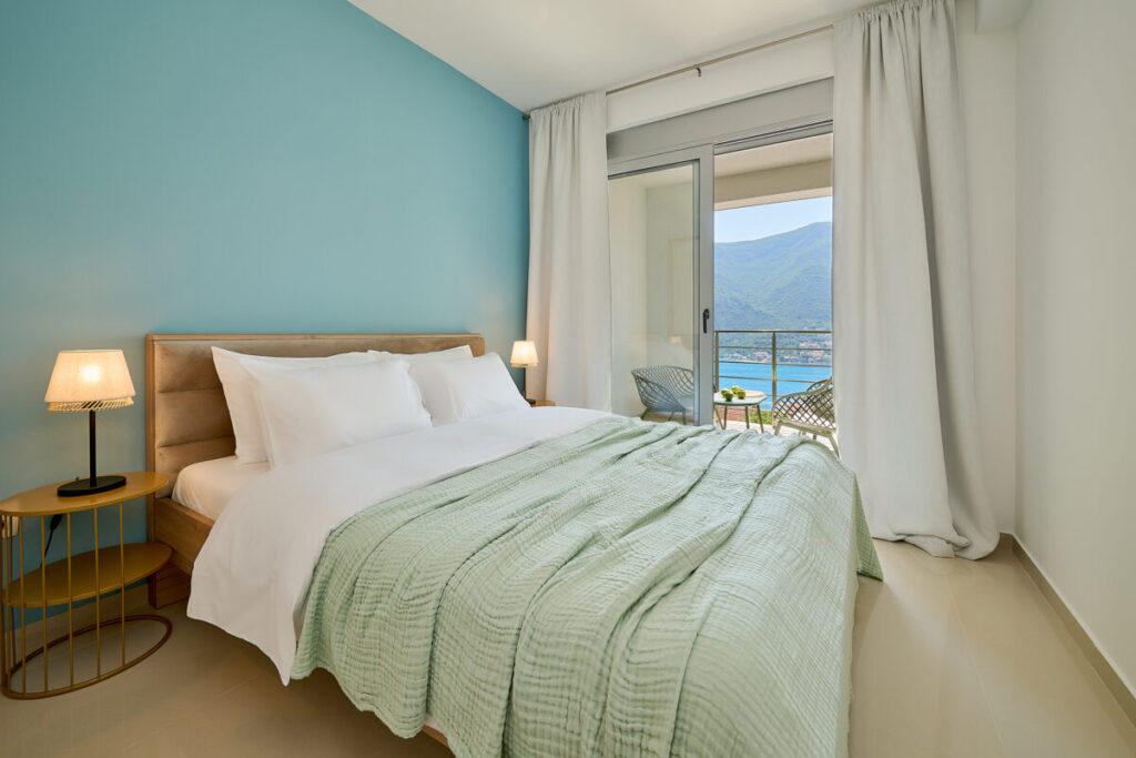  - 2montenegro.me